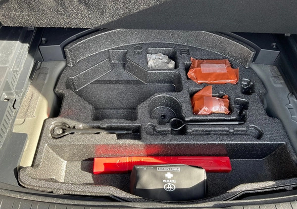 Toyota RAV4 cena 139900 przebieg: 140434, rok produkcji 2020 z Kraków małe 596